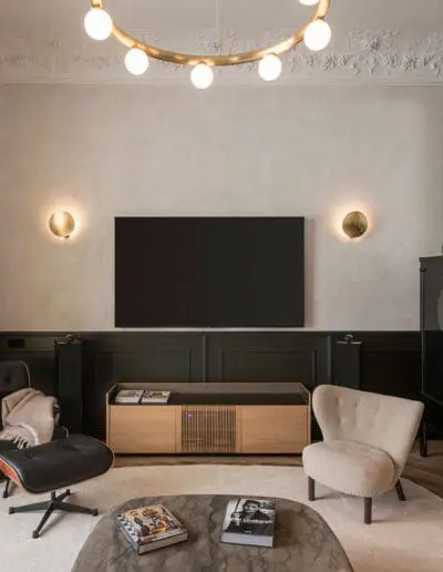 Eames Lounge Chair - Punt Mobles Side Board - &Tradition Armchair