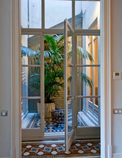 Recdi8 Living - Barcelona Interior Designers - Historic Apartment Renovation - Patio
